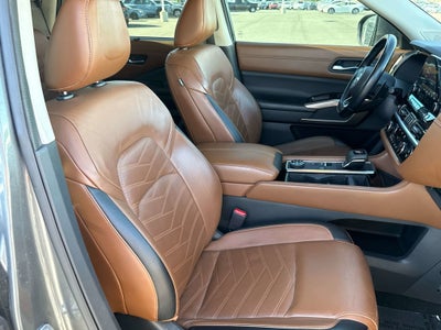 2022 Nissan Pathfinder Platinum