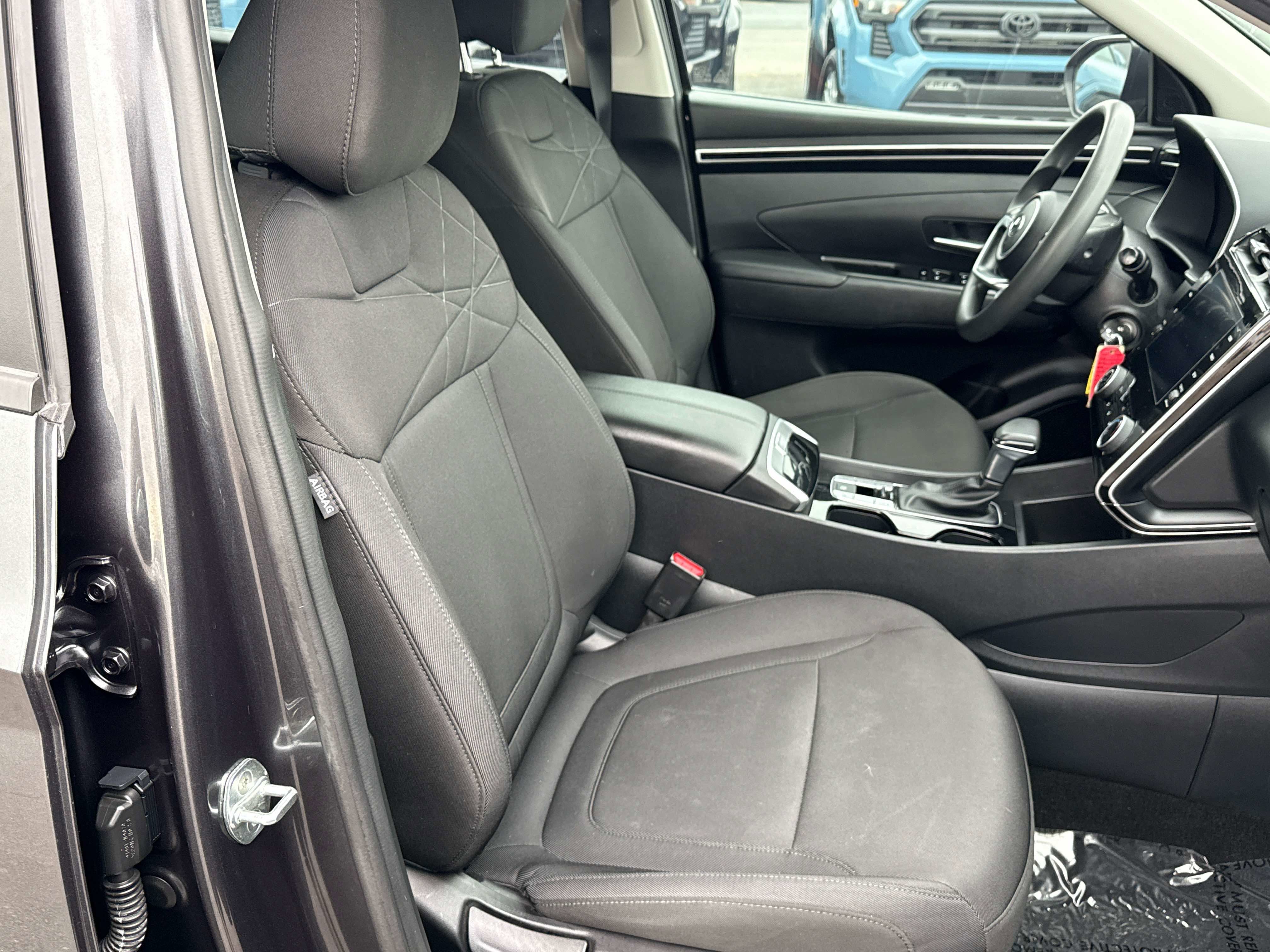 2022 Hyundai Tucson SE