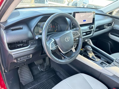 2024 Toyota GRAND HIGHLANDER XLE