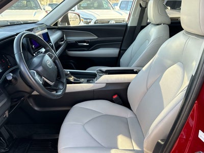 2024 Toyota GRAND HIGHLANDER XLE