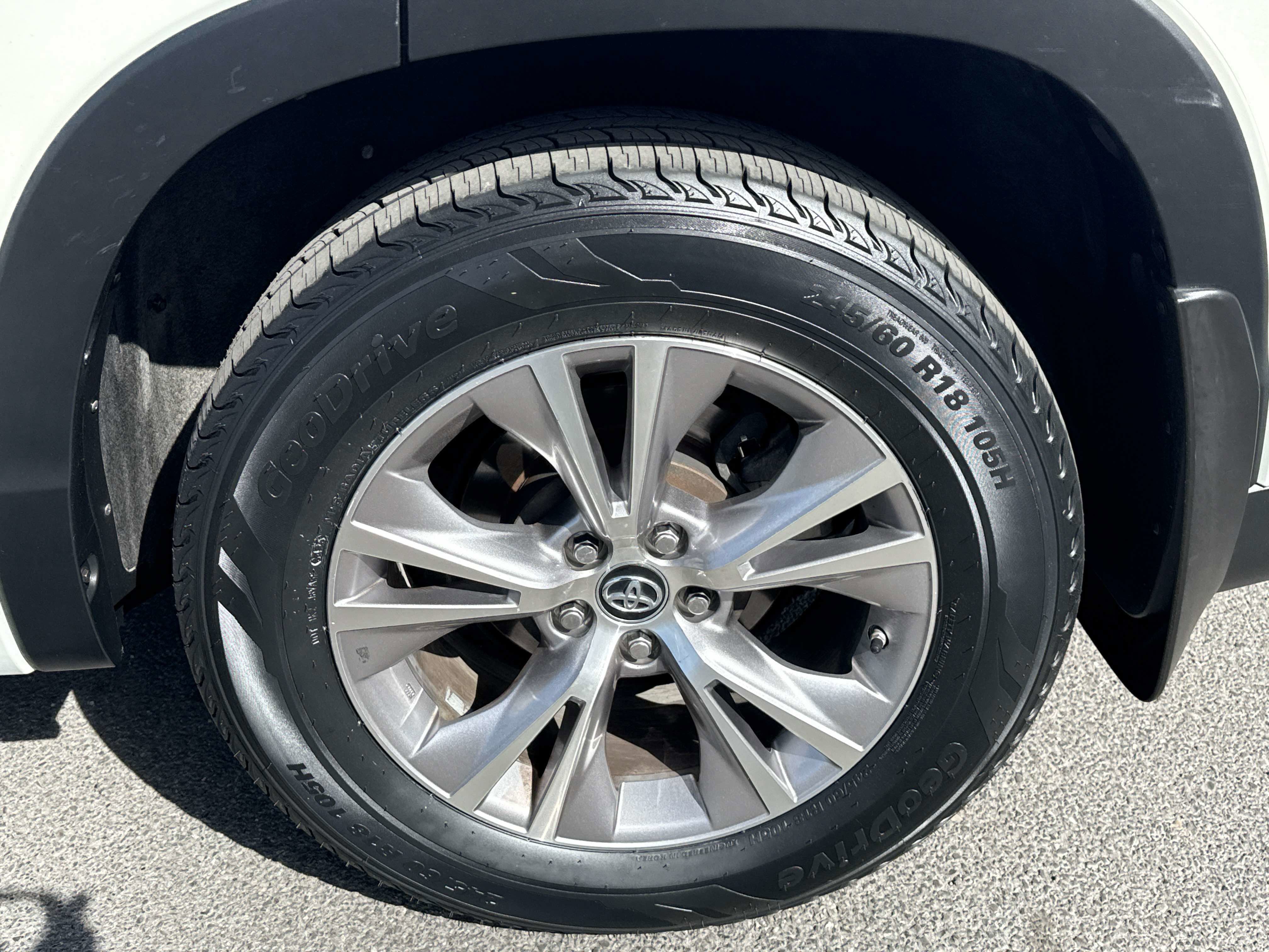 2016 Toyota HIGHLANDER LE Plus