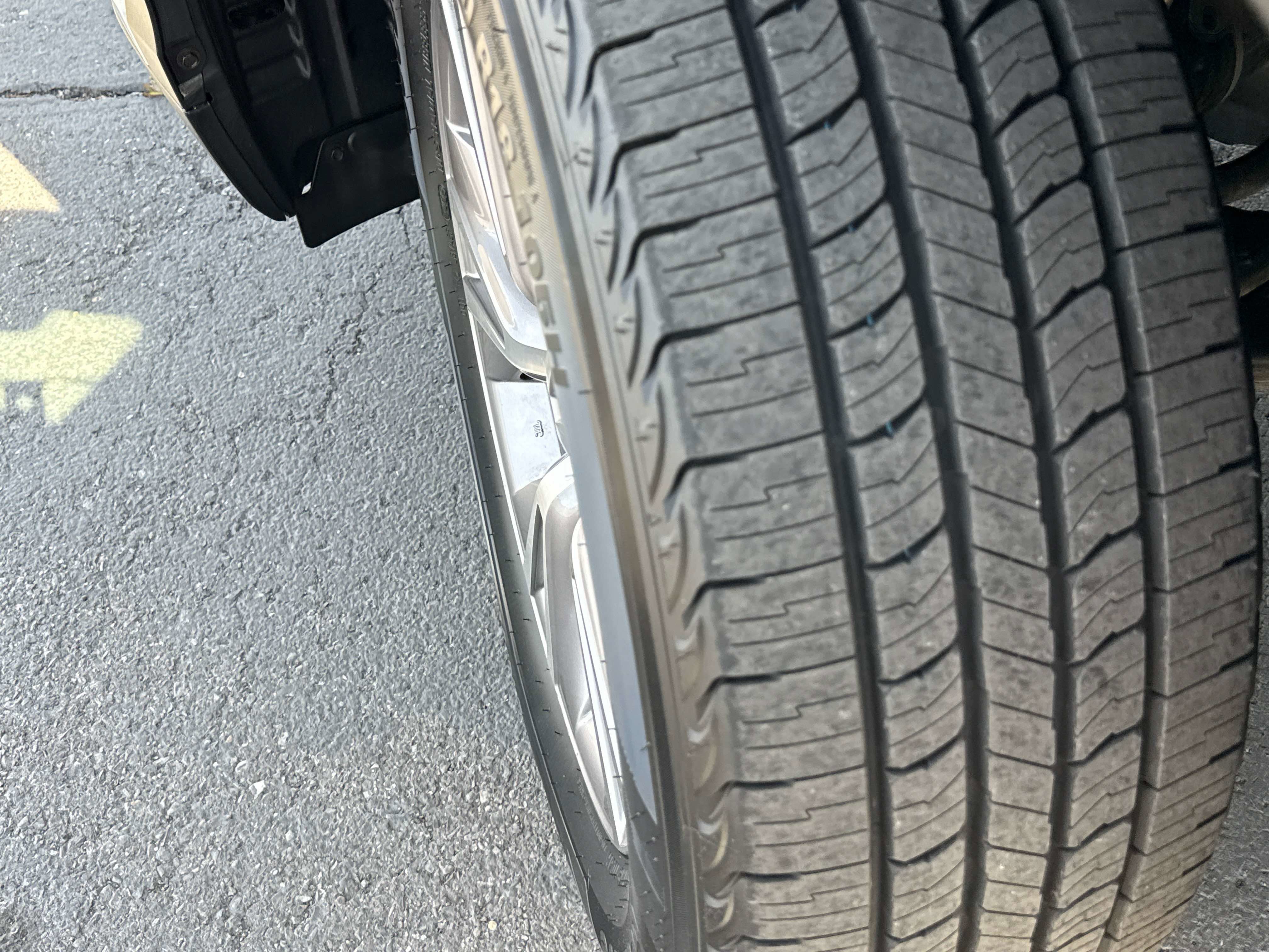 2016 Toyota HIGHLANDER LE Plus