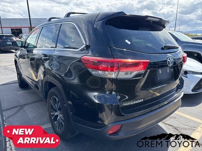 2018 Toyota HIGHLANDER LE