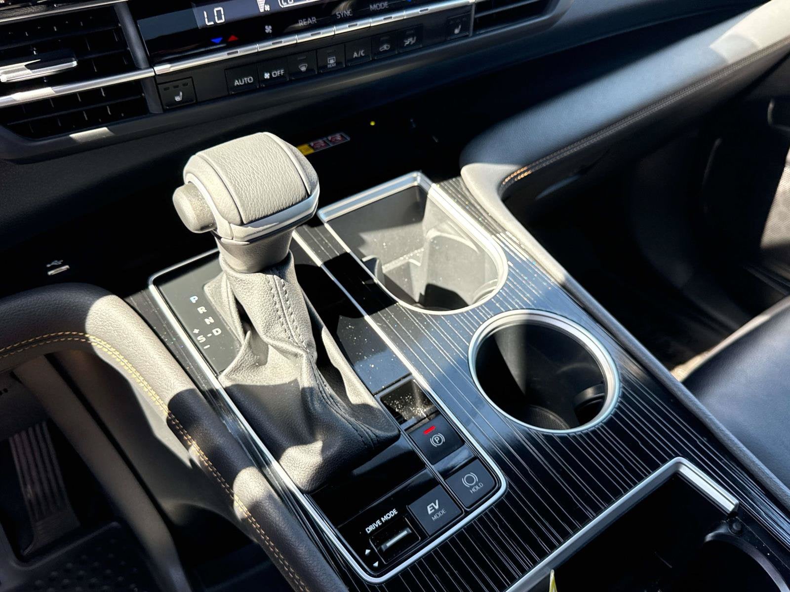 2025 Toyota Sienna Woodland Edition