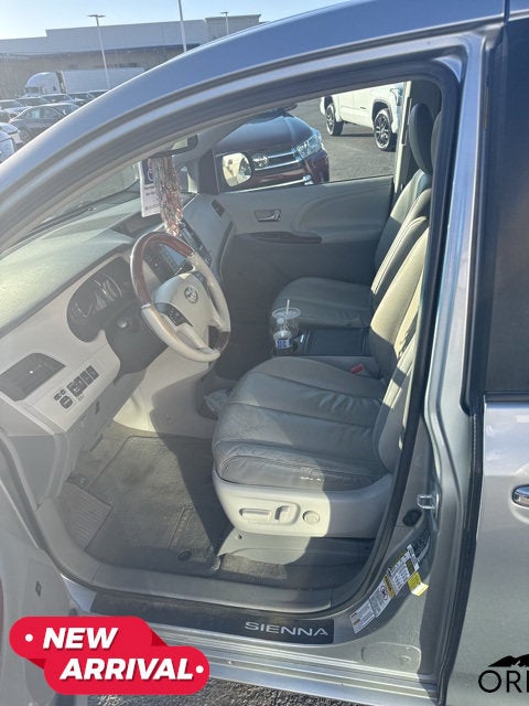 2014 Toyota Sienna Limited - Photo 20