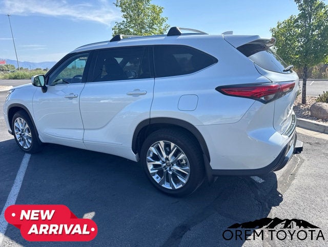 2022 Toyota HIGHLANDER Limited
