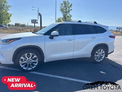 2022 Toyota HIGHLANDER Limited