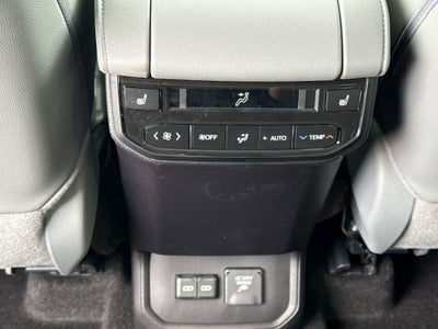 2026 Toyota Highlander Hybrid Hybrid Platinum