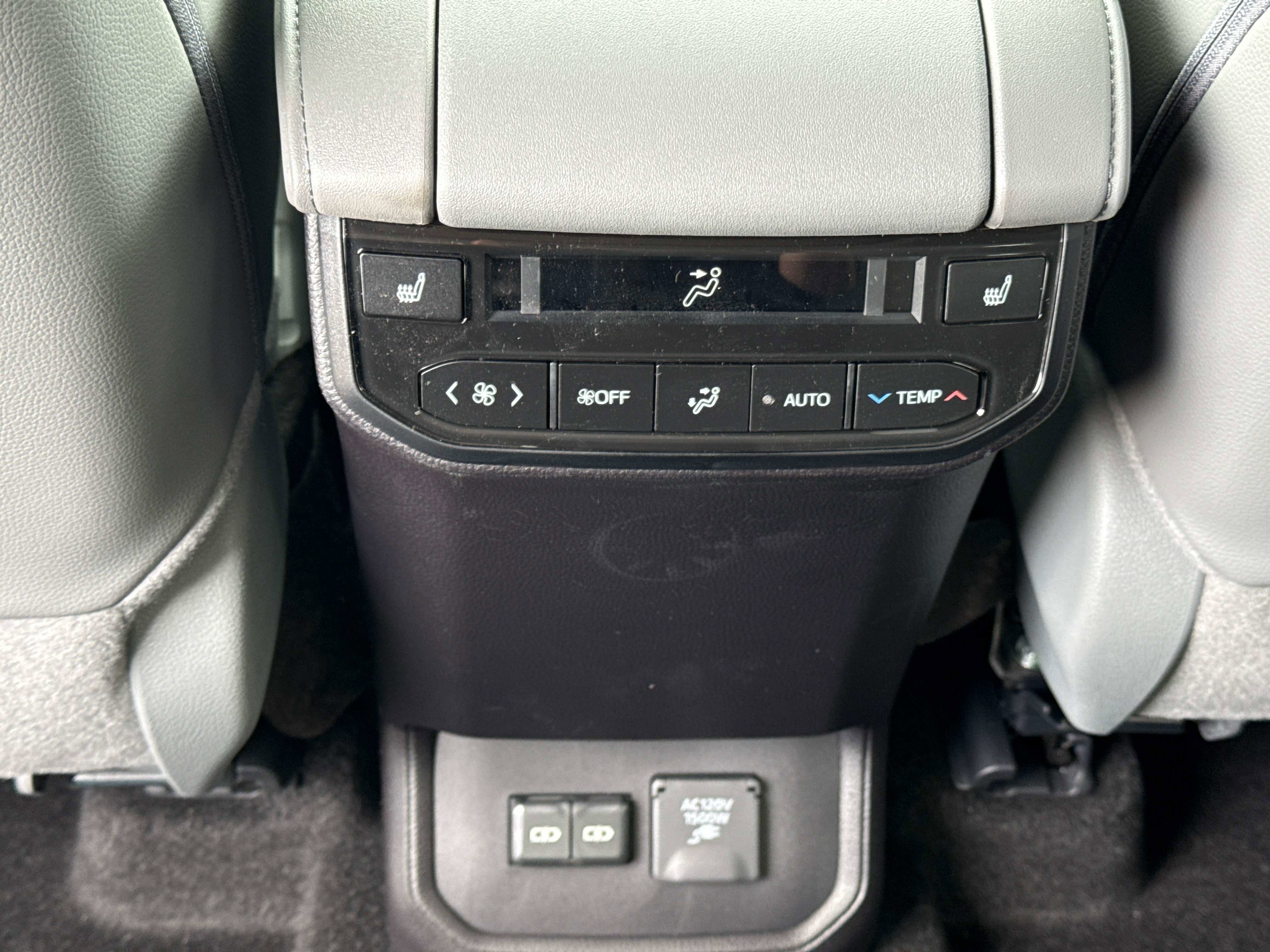 2026 Toyota Highlander Hybrid Hybrid Platinum