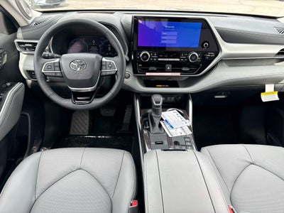 2026 Toyota Highlander Hybrid Hybrid Platinum