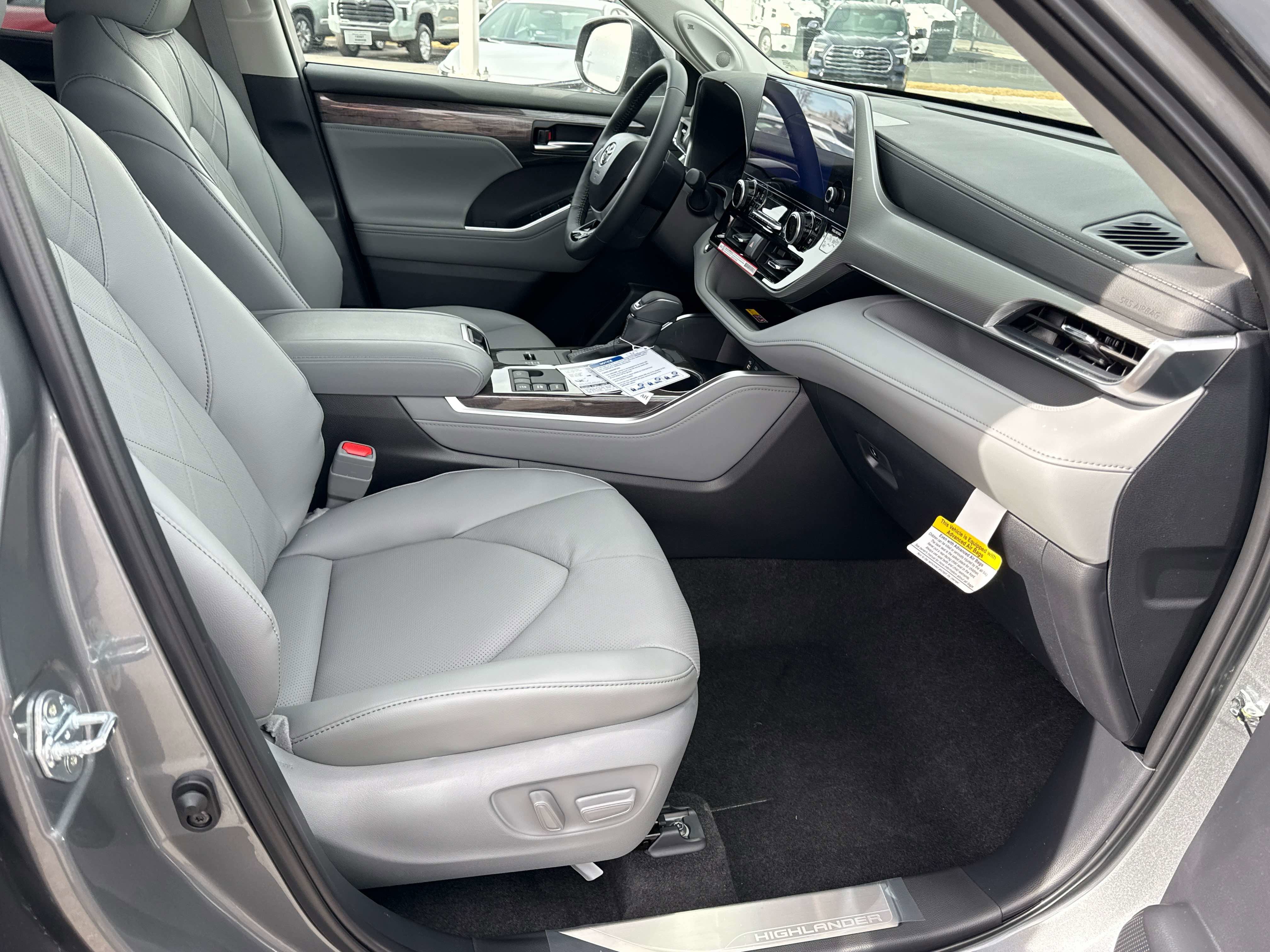 2026 Toyota Highlander Hybrid Hybrid Platinum