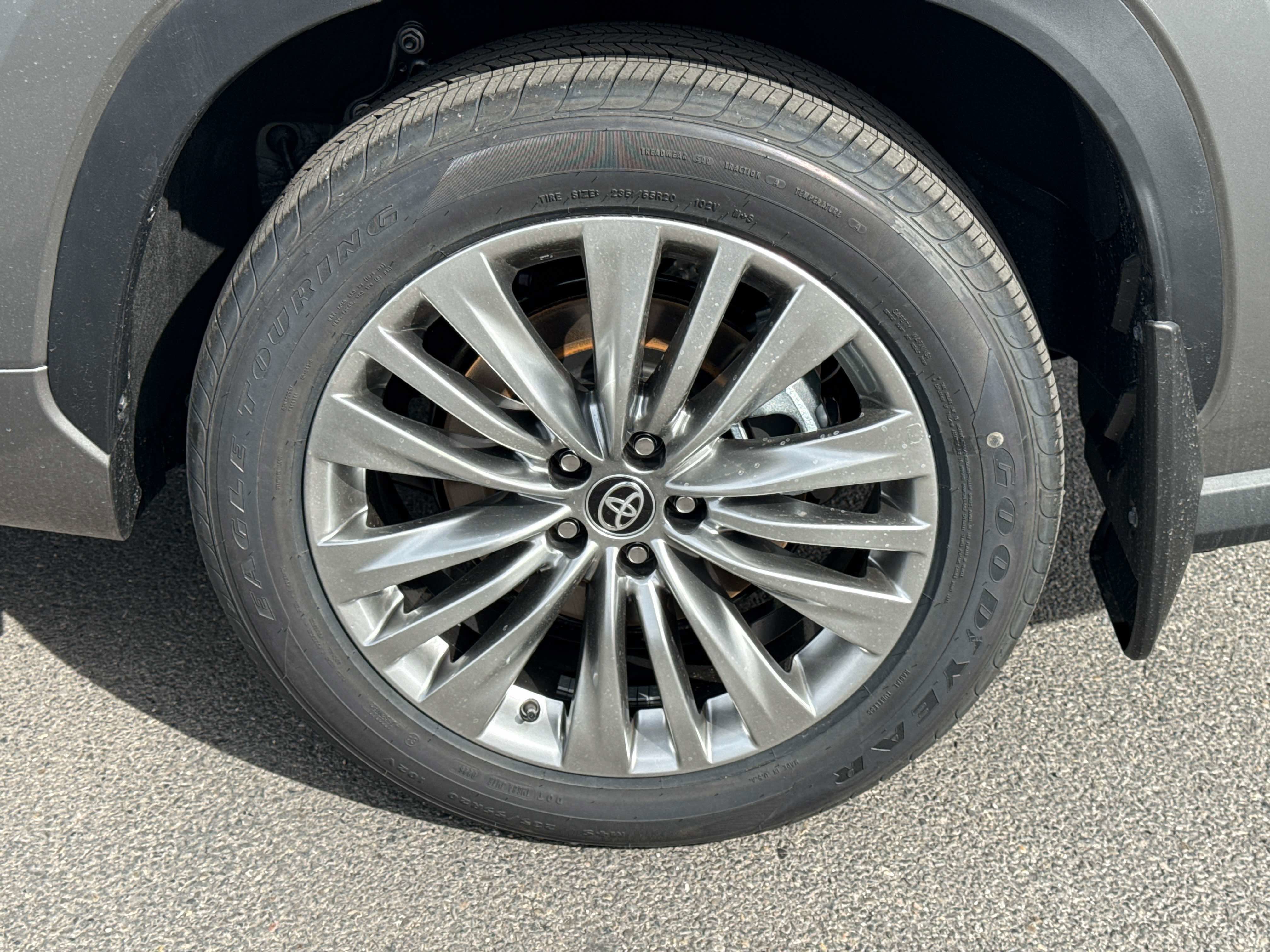 2026 Toyota Highlander Hybrid Hybrid Platinum