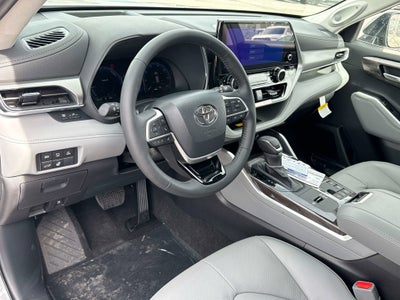 2026 Toyota Highlander Hybrid Hybrid Platinum