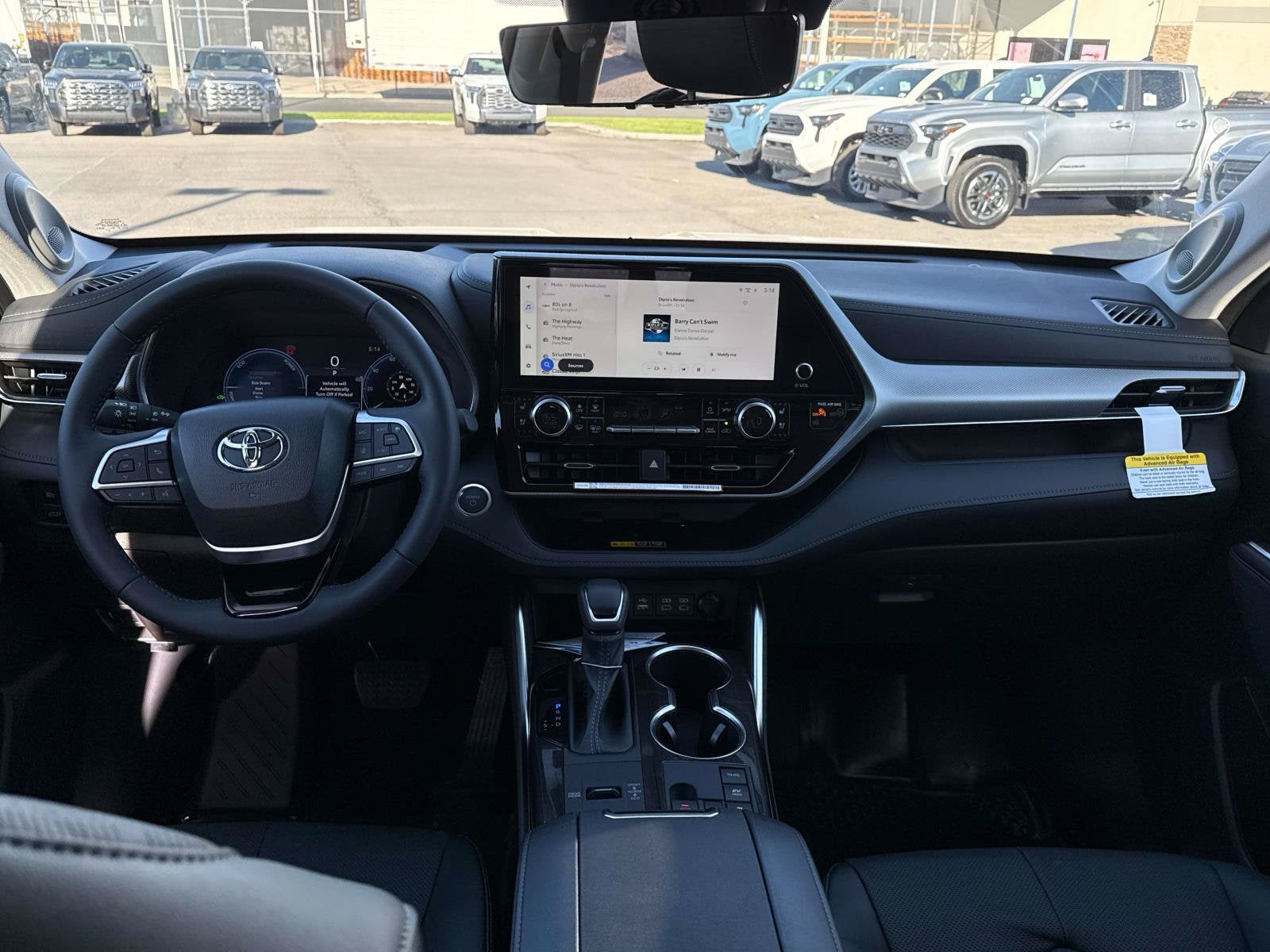 2026 Toyota Highlander Hybrid Platinum