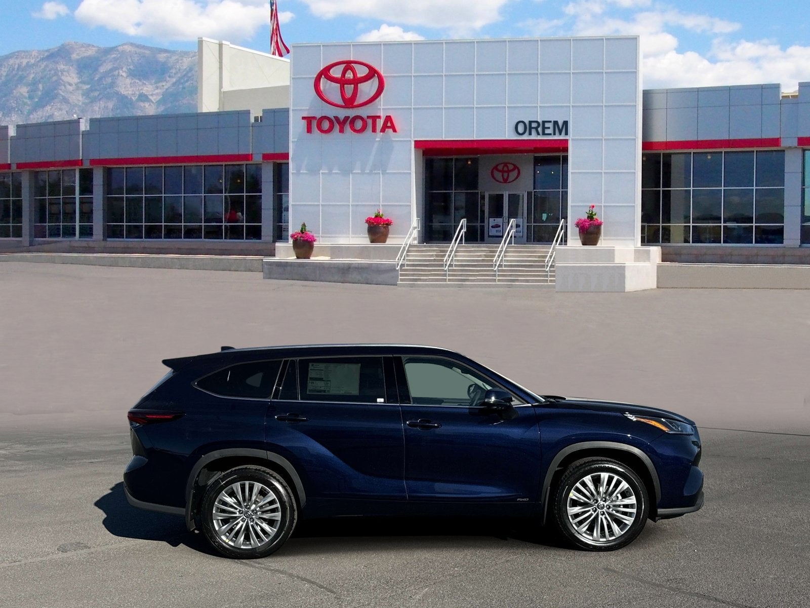 2026 Toyota Highlander Hybrid Platinum