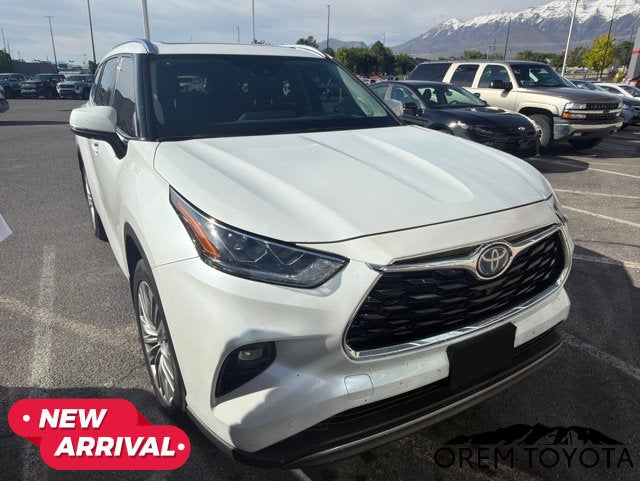 2022 Toyota Highlander Hybrid Hybrid Platinum