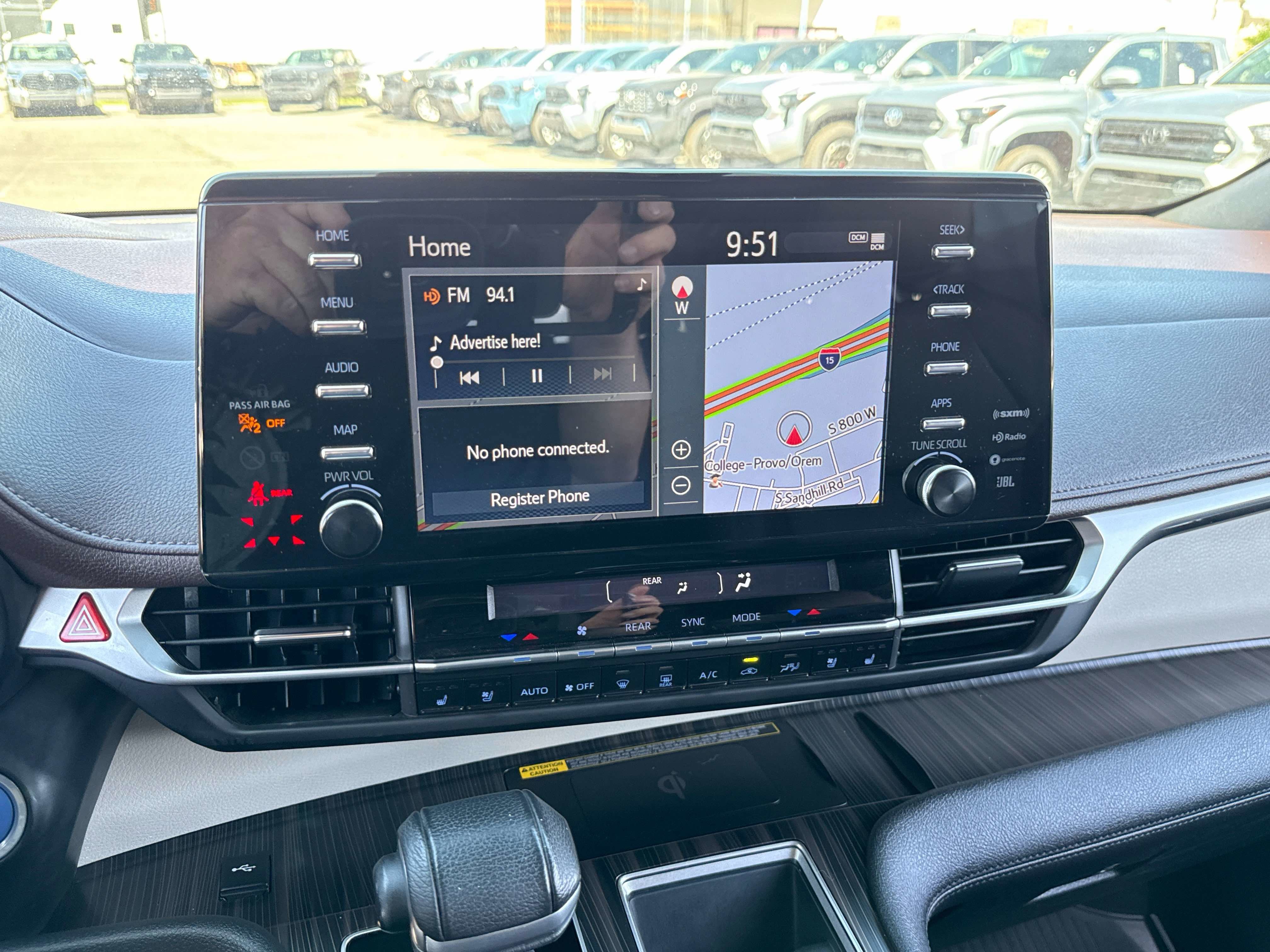 2023 Toyota SIENNA PLATINUM Platinum