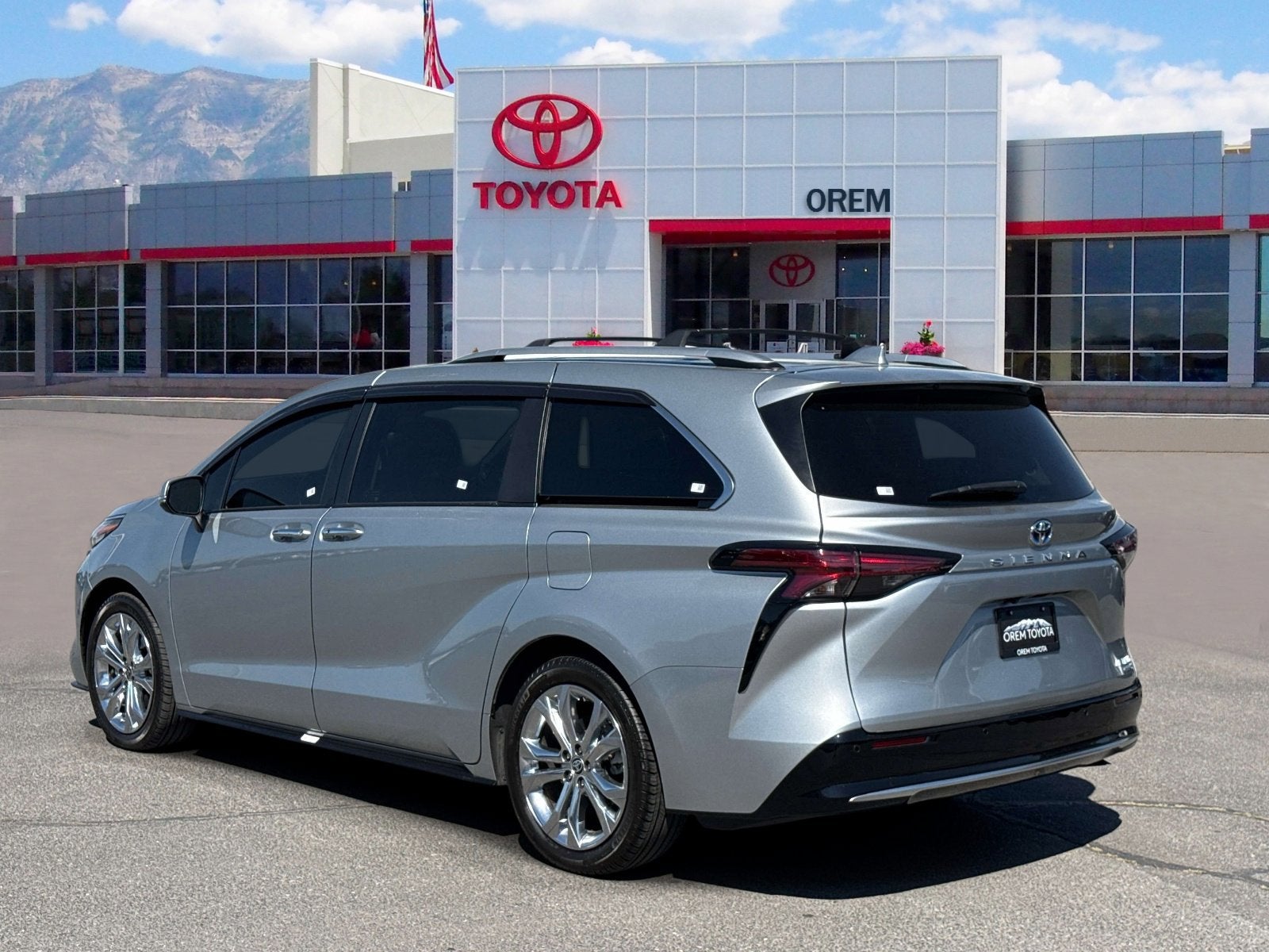 2023 Toyota SIENNA PLATINUM Platinum