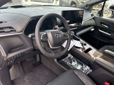2026 Toyota Sienna Platinum