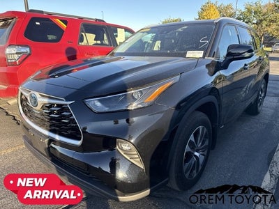 2022 Toyota Highlander Hybrid Hybrid XLE
