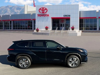2022 Toyota Highlander Hybrid Hybrid XLE