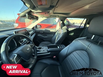 2022 Toyota Highlander Hybrid Hybrid XLE
