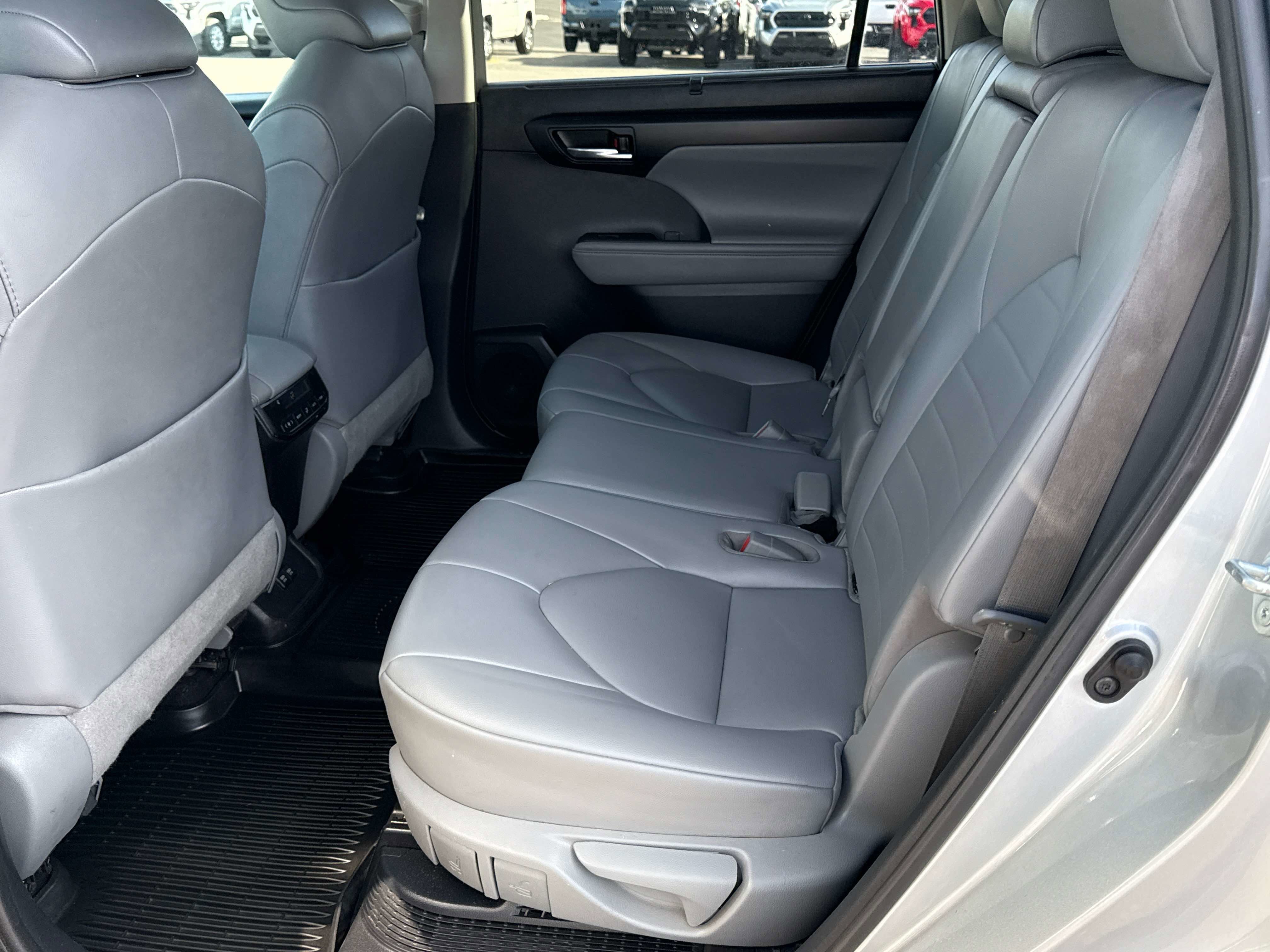 2021 Toyota Highlander Hybrid Hybrid XLE