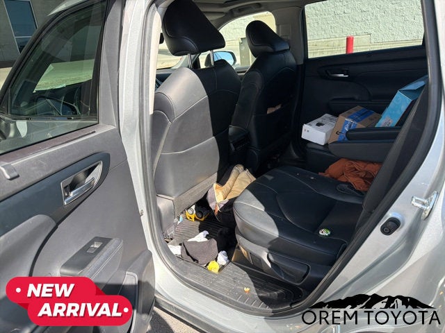 2021 Toyota HIGHLANDER XLE