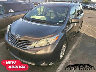 2016 Toyota Sienna LE