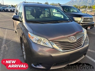 2016 Toyota Sienna LE