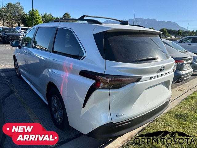 2025 Toyota SIENNA XLE XLE