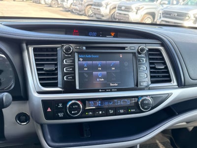 2018 Toyota HIGHLANDER XLE