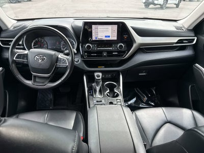 2023 Toyota HIGHLANDER XLE