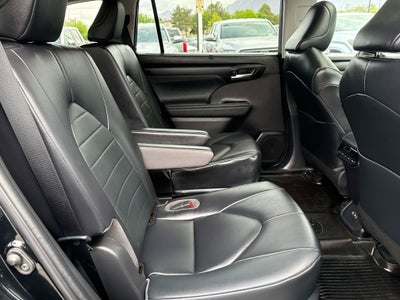 2023 Toyota HIGHLANDER XLE