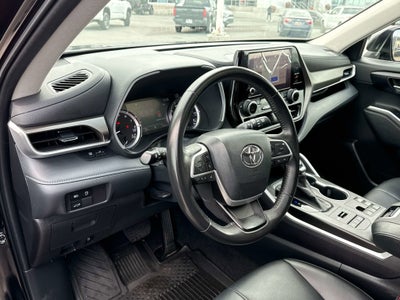2023 Toyota HIGHLANDER XLE