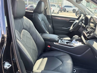 2026 Toyota Highlander Platinum