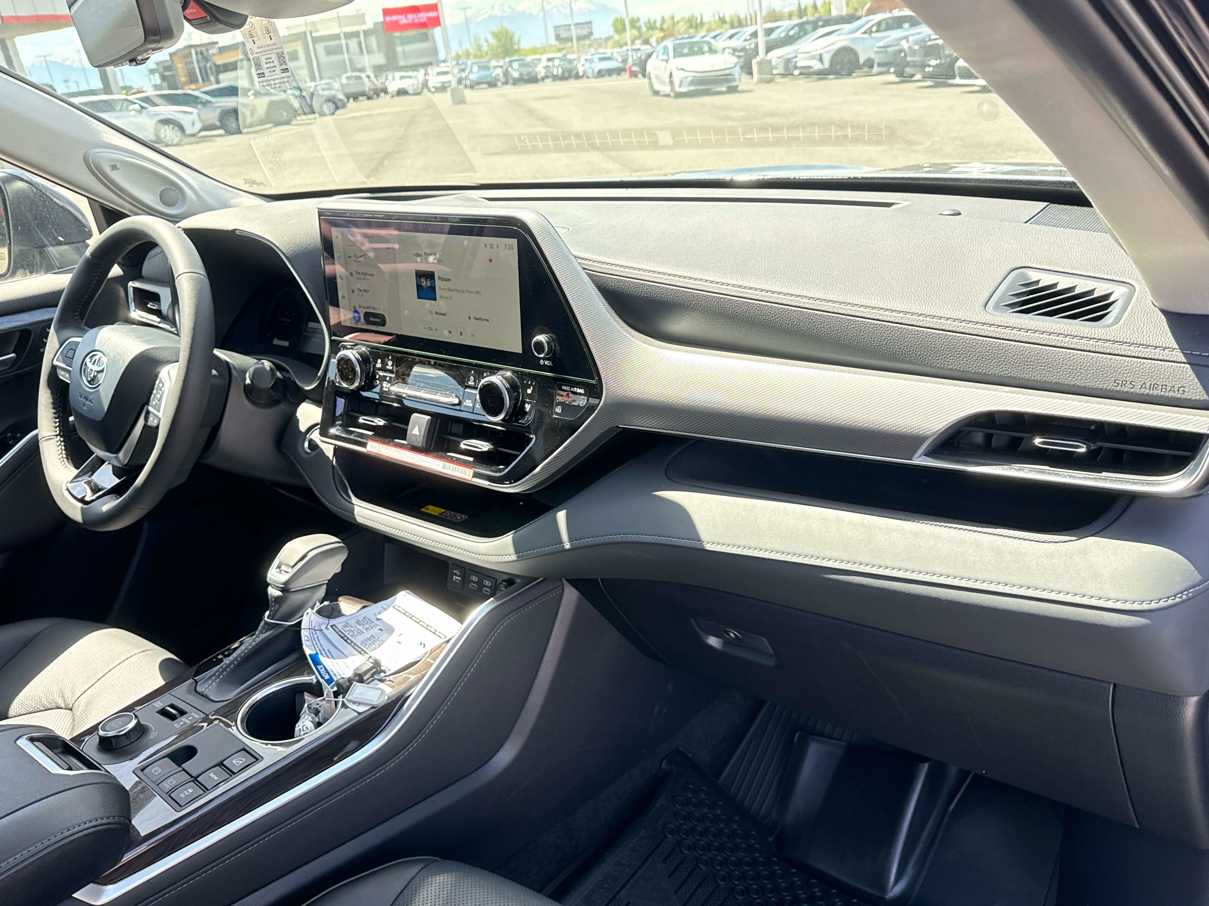 2026 Toyota Highlander Platinum