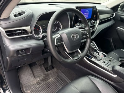 2024 Toyota HIGHLANDER XLE