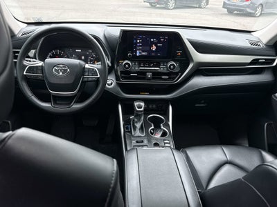 2024 Toyota HIGHLANDER XLE