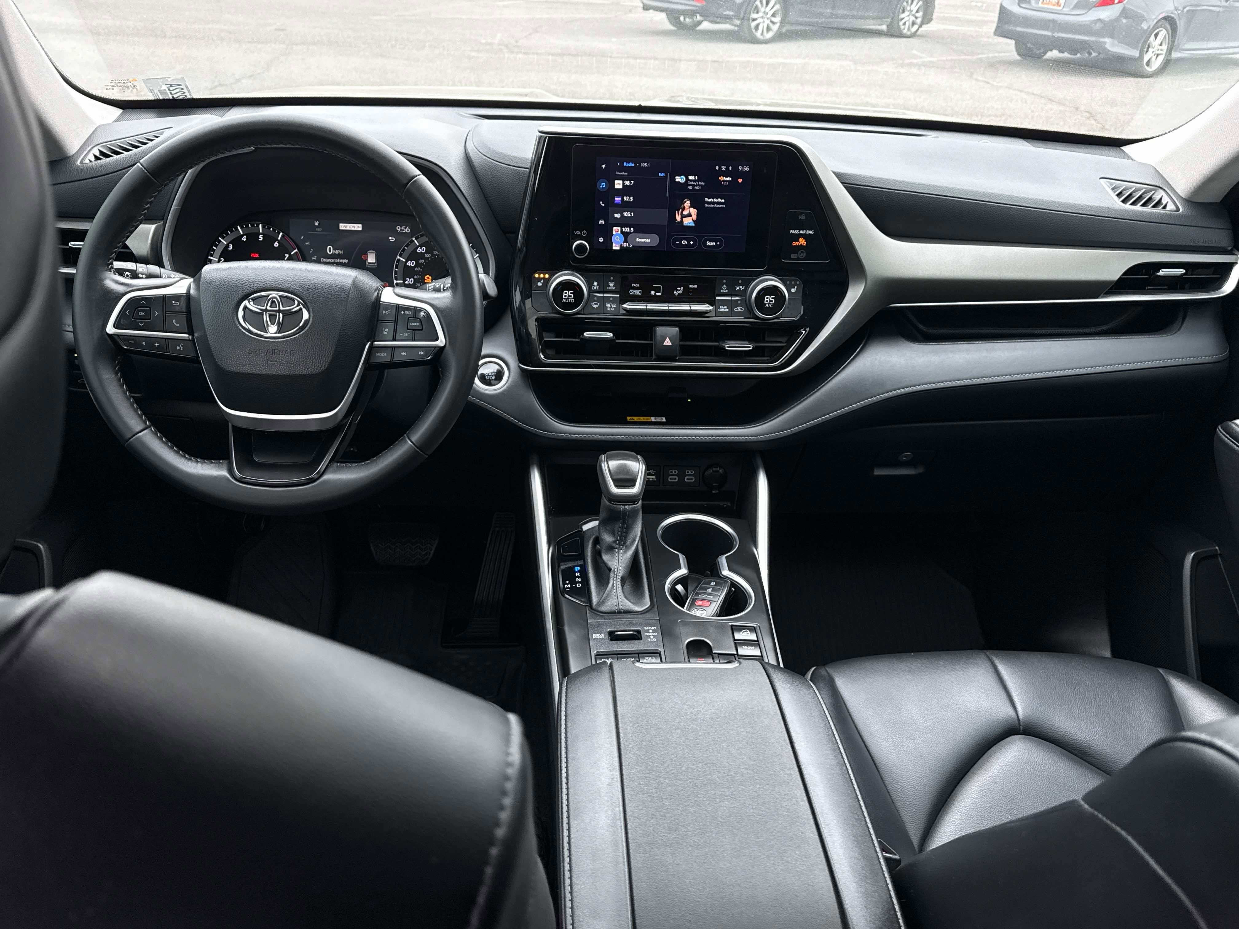 2024 Toyota HIGHLANDER XLE