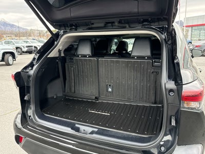 2024 Toyota HIGHLANDER XLE