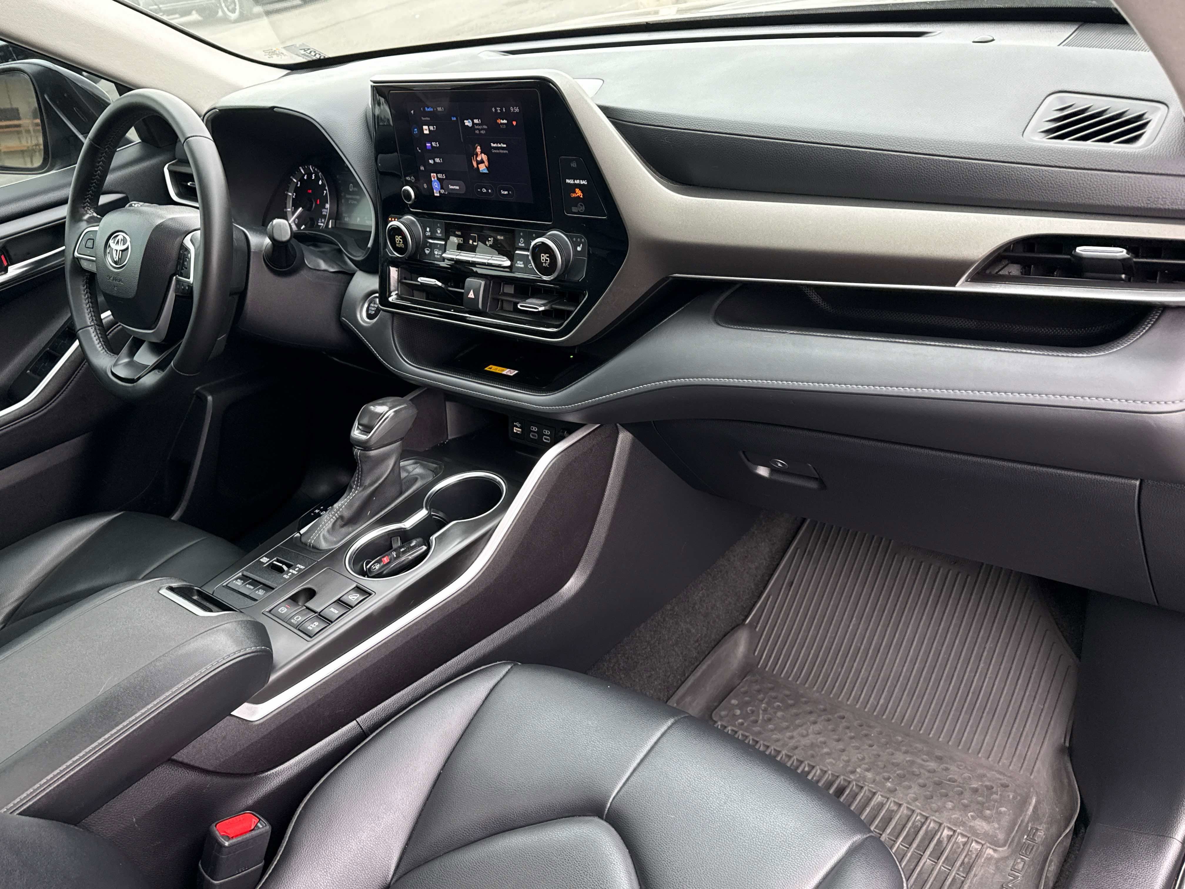 2024 Toyota HIGHLANDER XLE