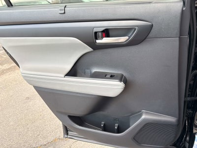 2026 Toyota HIGHLANDER XLE