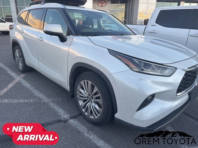 2023 Toyota HIGHLANDER Platinum