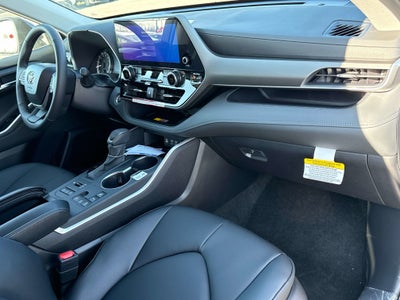 2026 Toyota Highlander XLE