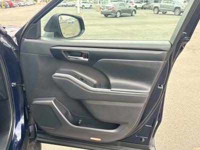 2024 Toyota HIGHLANDER XLE