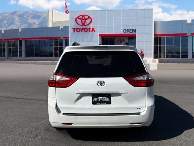 2015 Toyota SIENNA LE 3.5L LE