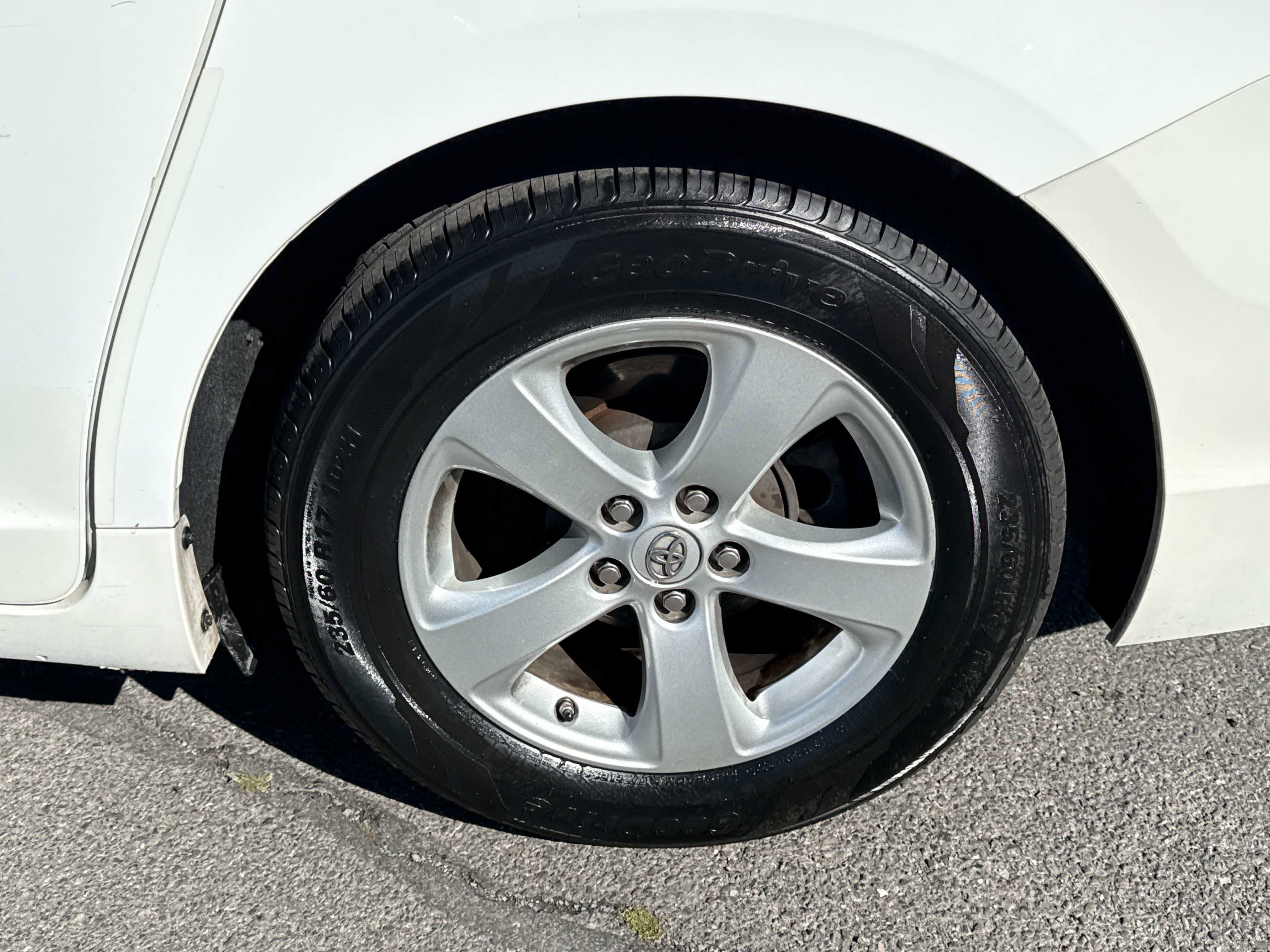 2015 Toyota SIENNA LE 3.5L LE
