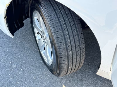 2015 Toyota SIENNA LE 3.5L LE