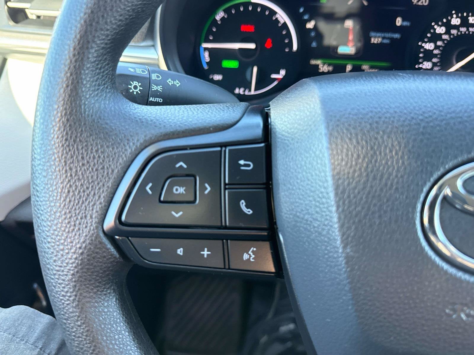 2025 Toyota Sienna LE